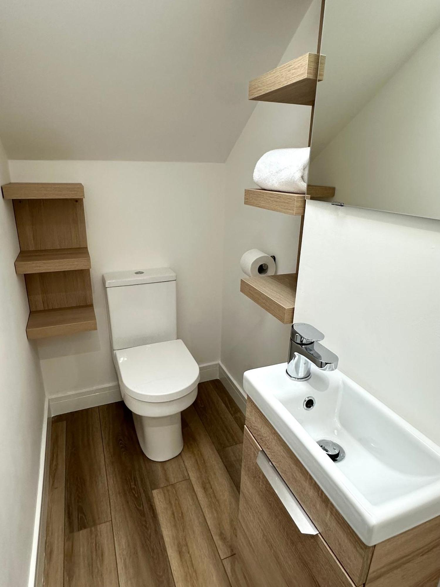 Vibrant Apartments Close To City Centre Cardiff Buitenkant foto