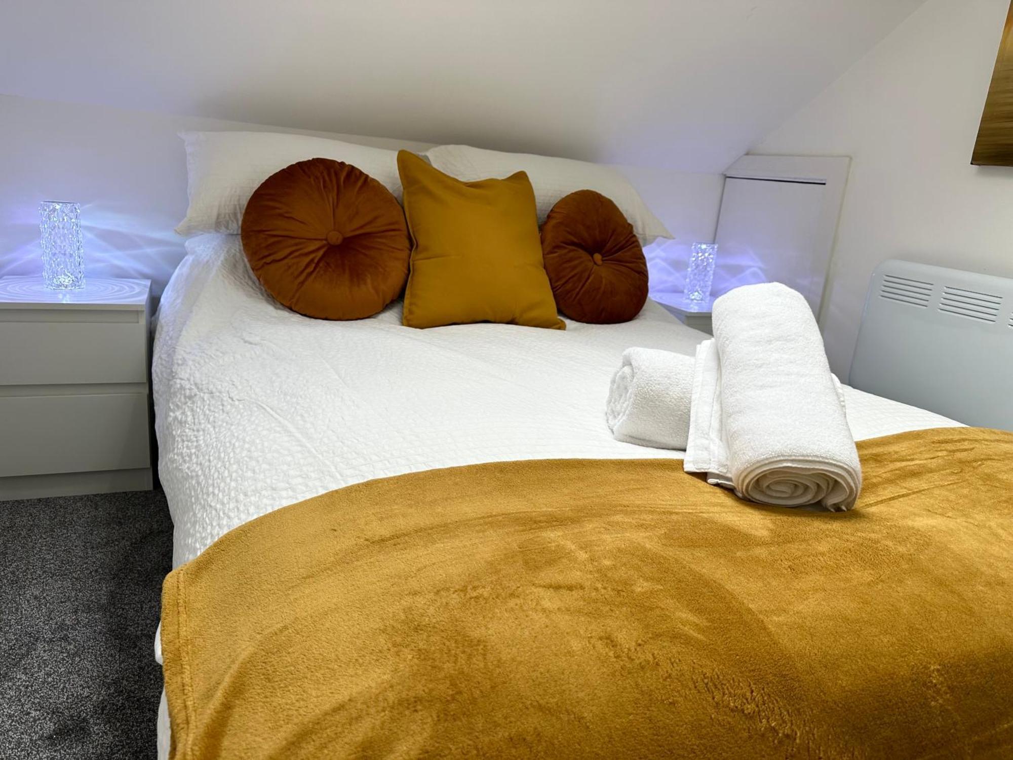 Vibrant Apartments Close To City Centre Cardiff Buitenkant foto